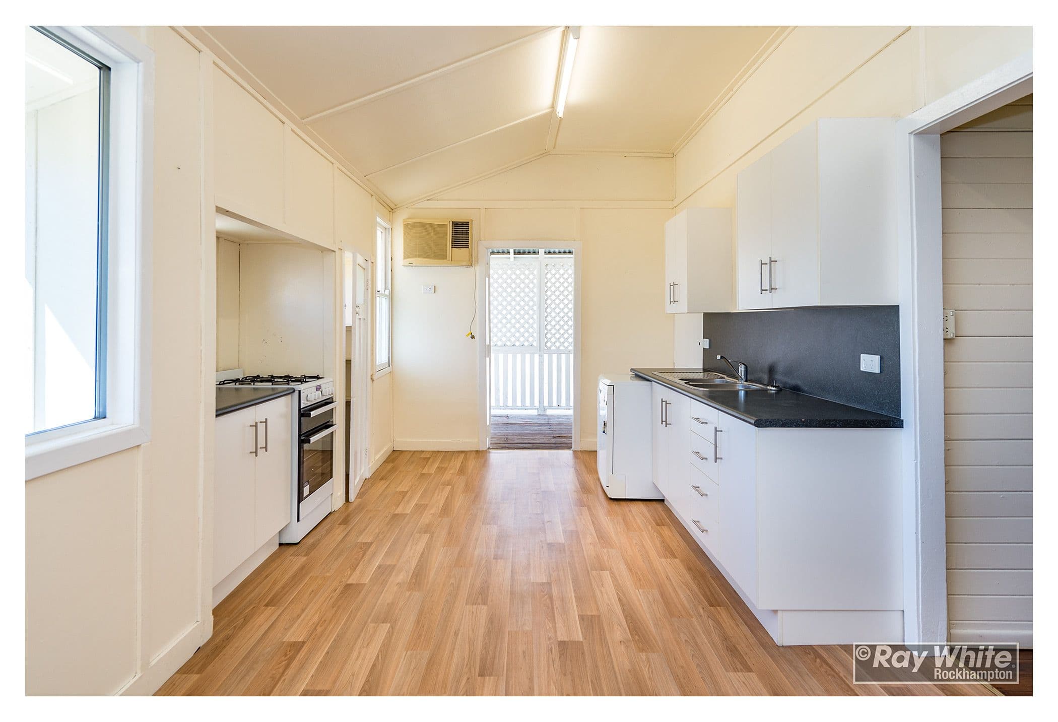 14 Wandal Road, Wandal QLD 4700, Wandal - Thumbnail 4