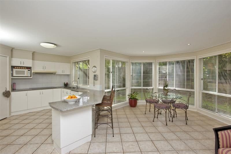 3 Toohey Cove, ELEEBANA NSW 2282, Eleebana - Thumbnail 4