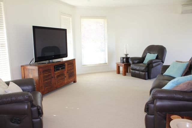3 Fittell Court, TEWANTIN QLD 4565, Tewantin - Thumbnail 2