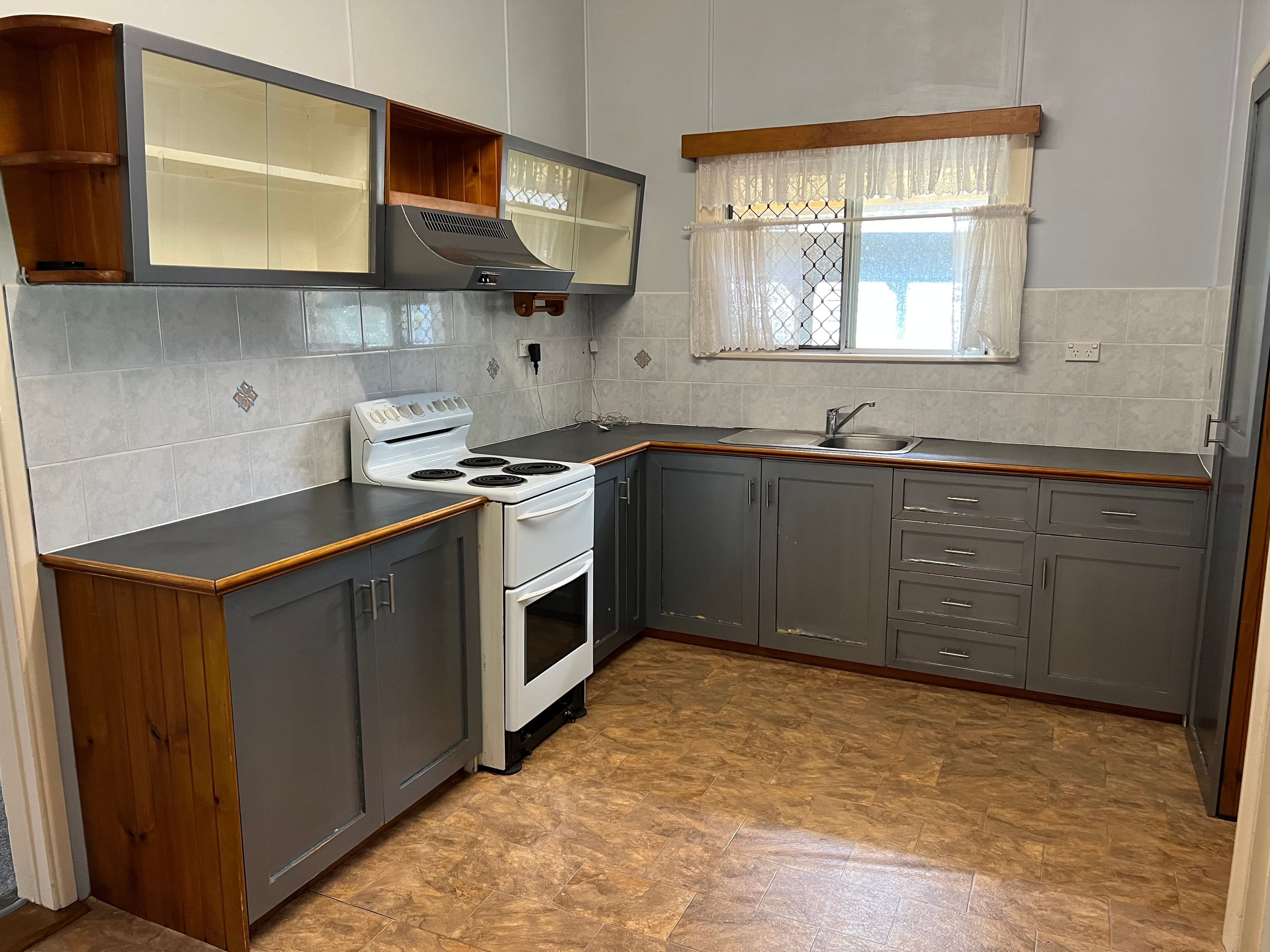 49 Regent Street, Granville QLD 4650, Granville - Thumbnail 5