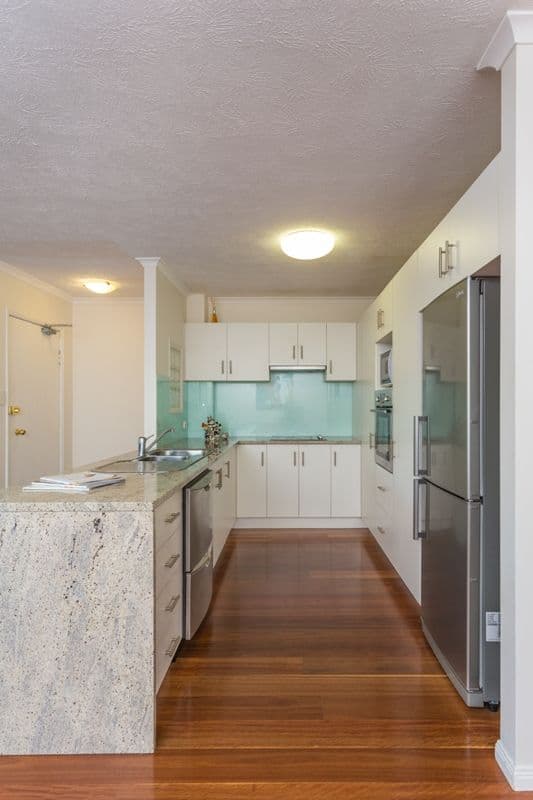  34 Park Avenue, AUCHENFLOWER QLD 4066, Auchenflower - Thumbnail 4