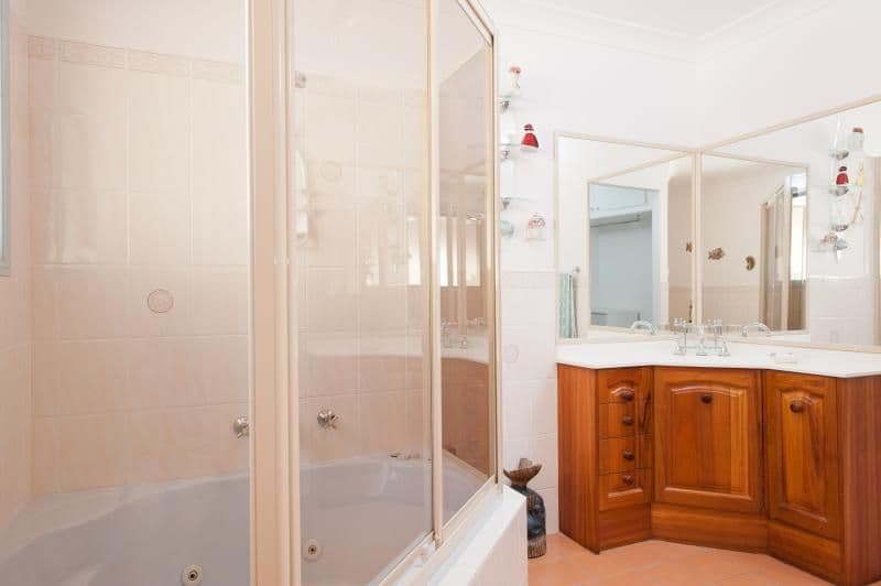 21 Deakin Street, WRIGHTS BEACH NSW 2540, Wrights Beach - Thumbnail 4