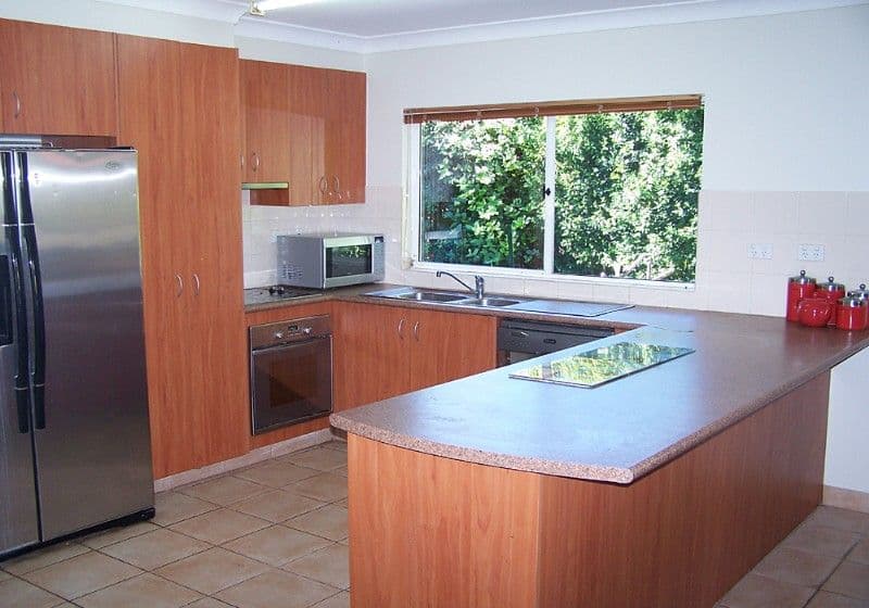 31 Avocado Street, ELANORA QLD 4221, Elanora - Thumbnail 3