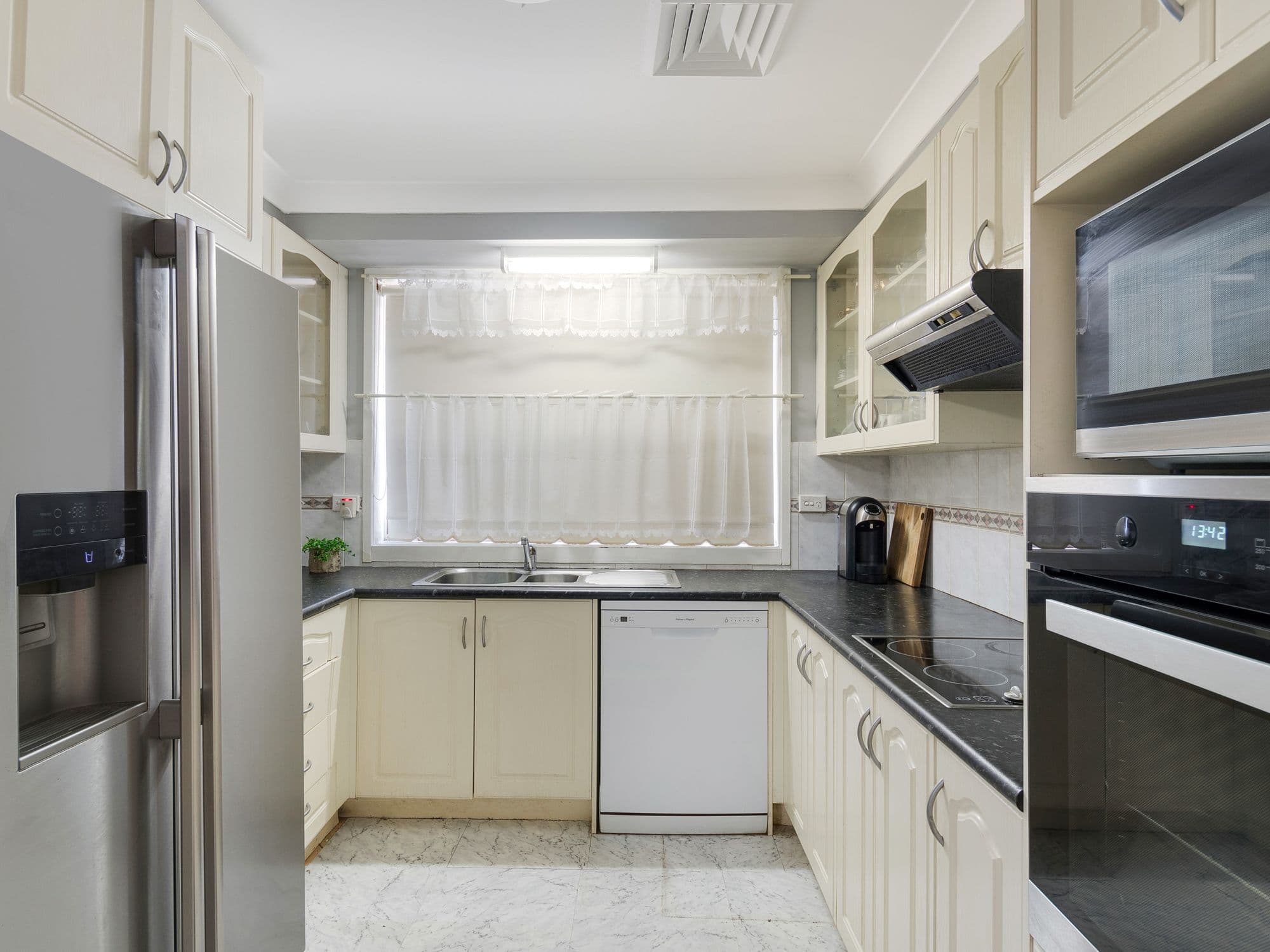 12 Goroka Street, Glenfield NSW 2167, Glenfield - Thumbnail 5