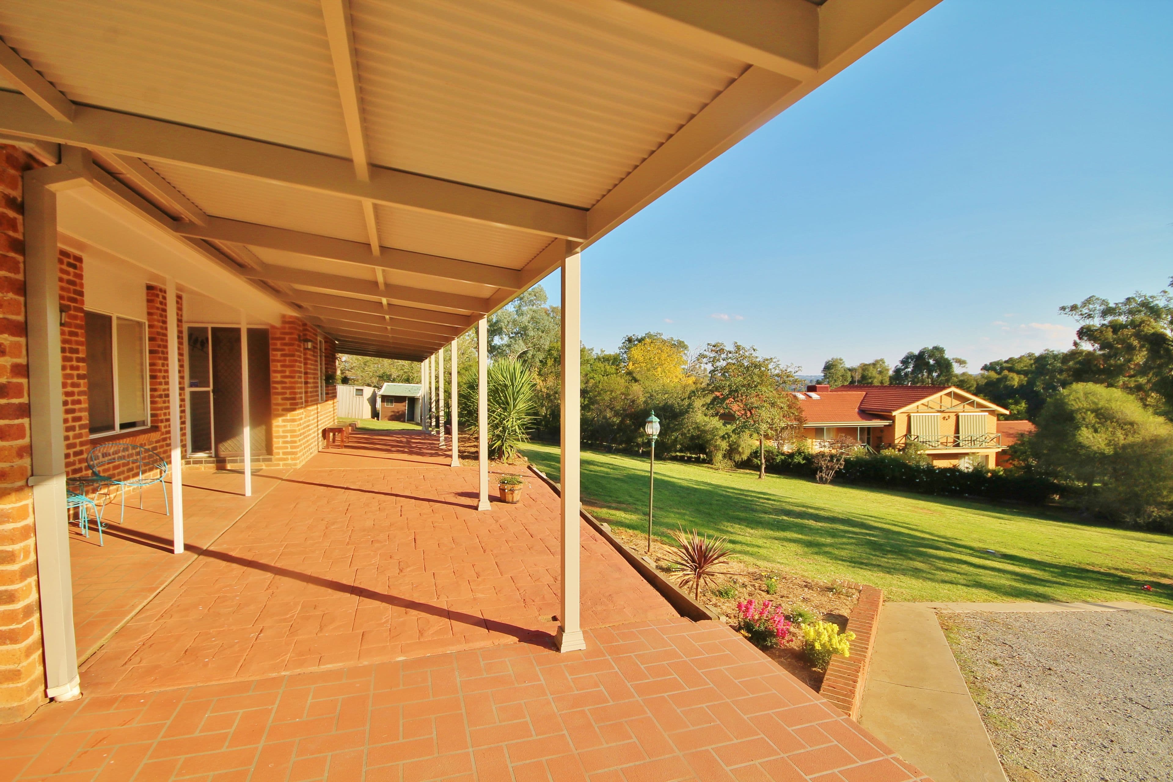 69 Blackett Avenue, Young - Thumbnail 4