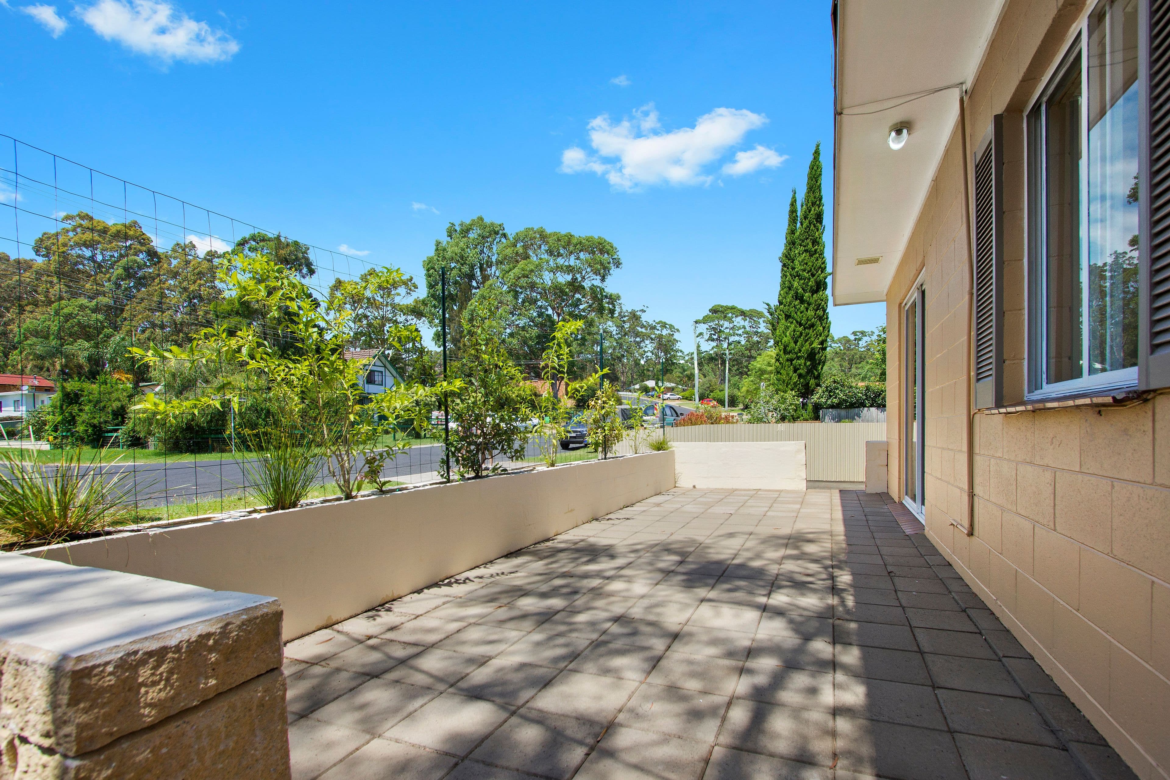 64 Edward Road, Batehaven - Thumbnail 2