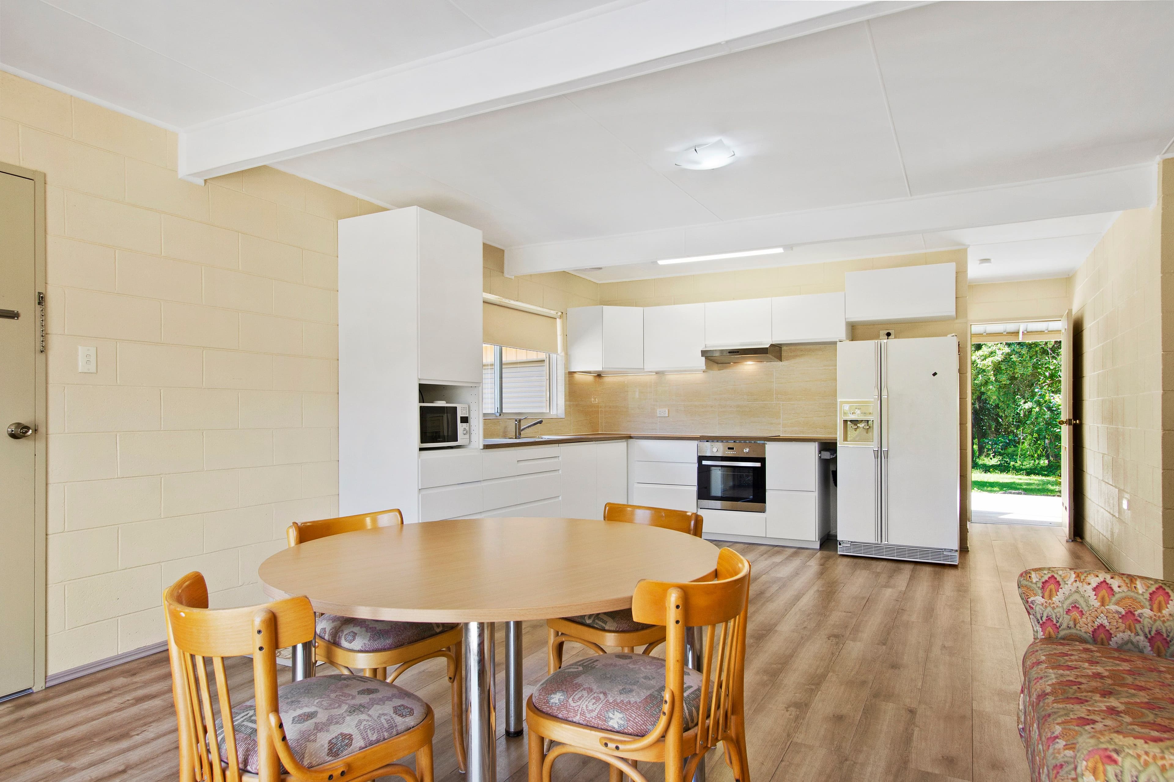 64 Edward Road, Batehaven - Thumbnail 5