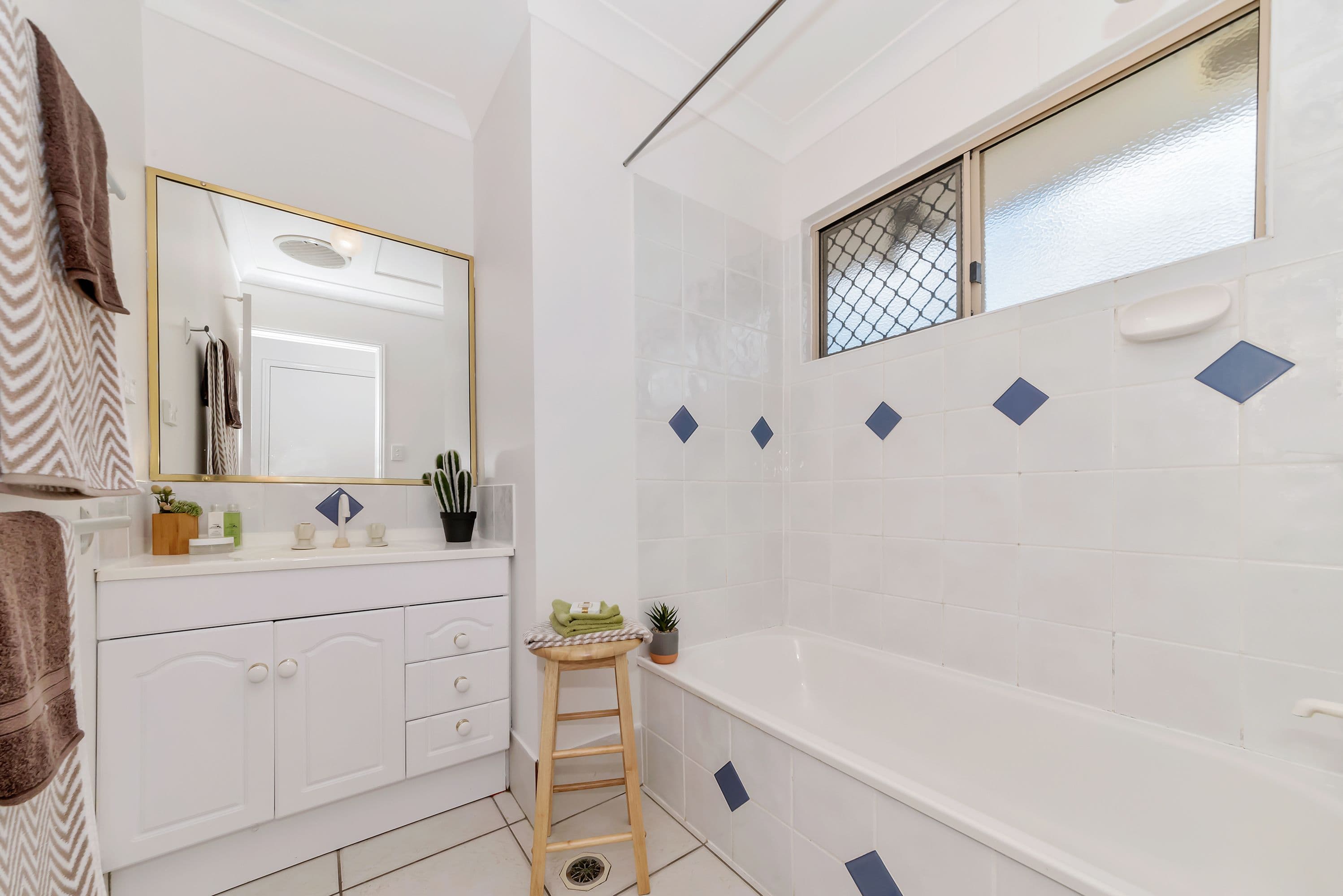 39 Gloucester Crescent, Wulguru QLD 4811, Wulguru - Thumbnail 7