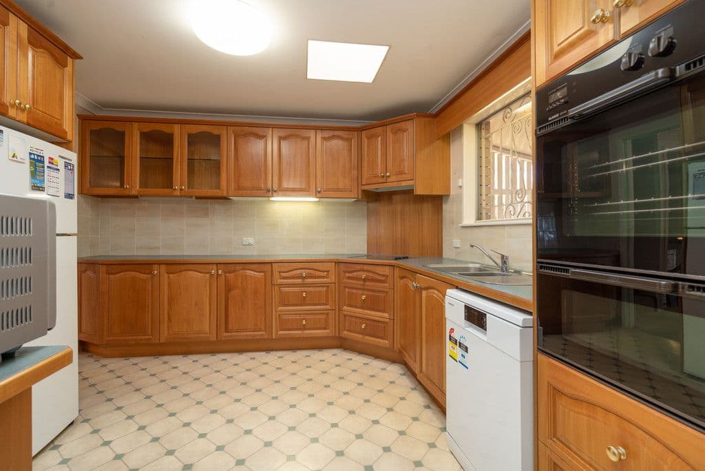 3 Devon Street, Eastern Heights QLD 4305, Eastern Heights - Thumbnail 6