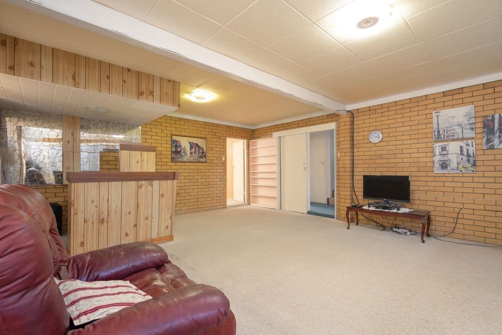 3 Devon Street, Eastern Heights QLD 4305, Eastern Heights - Thumbnail 8