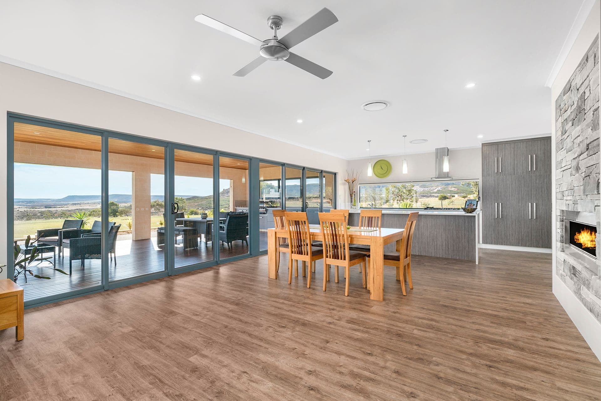 207 Eliza Shaw Drive, White Peak WA 6532, White Peak - Thumbnail 3