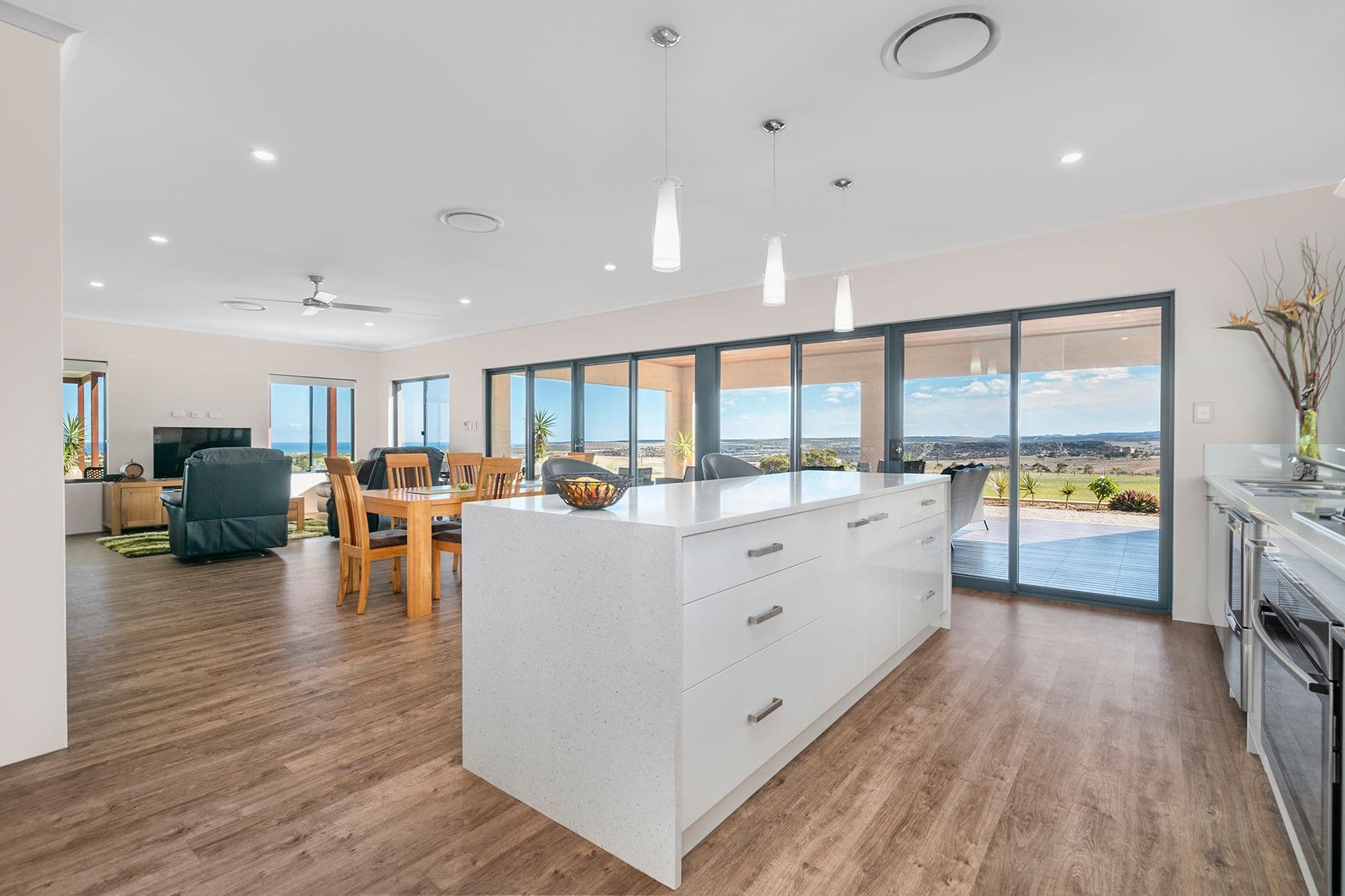 207 Eliza Shaw Drive, White Peak WA 6532, White Peak - Thumbnail 6