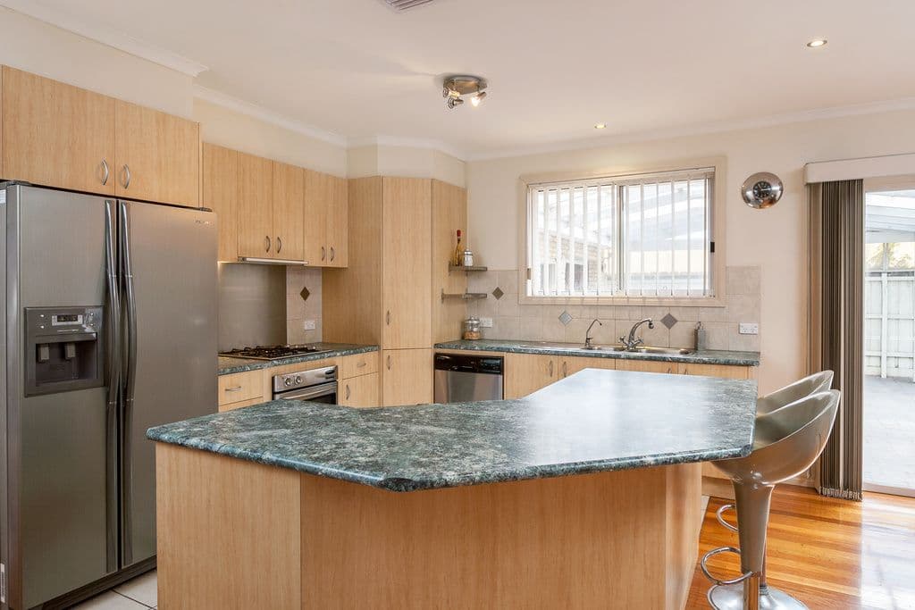 7 Middle Court, THOMASTOWN VIC 3074, Thomastown - Thumbnail 2