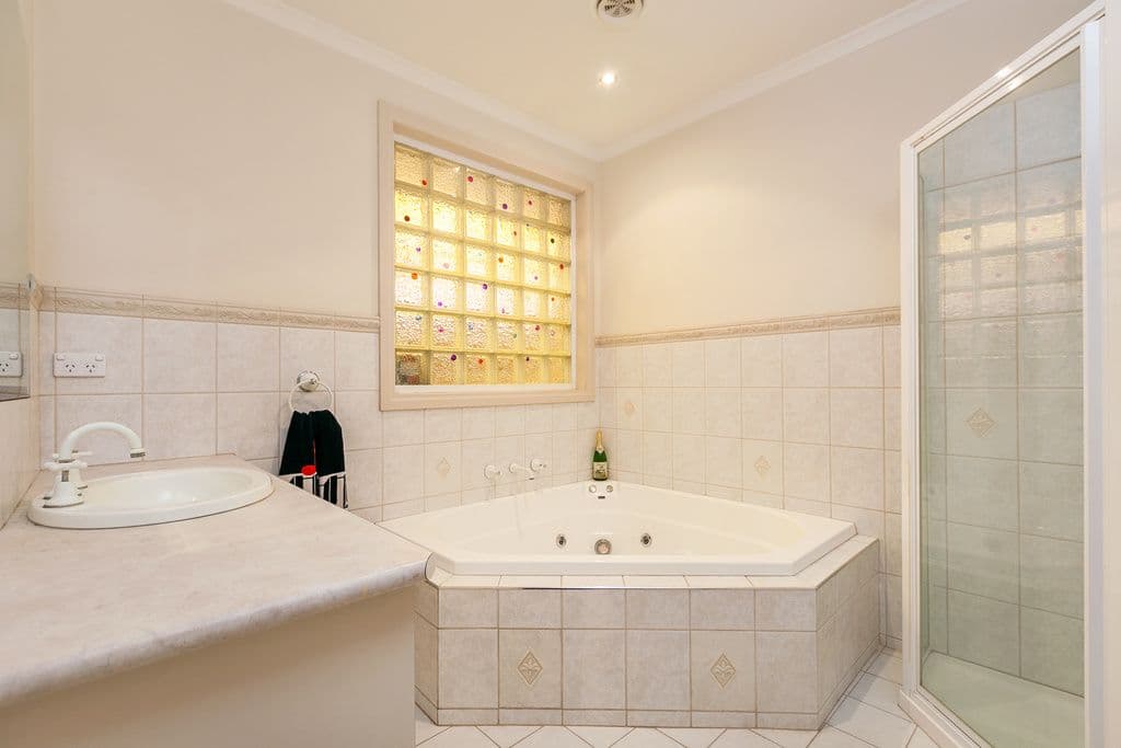 7 Middle Court, THOMASTOWN VIC 3074, Thomastown - Thumbnail 6