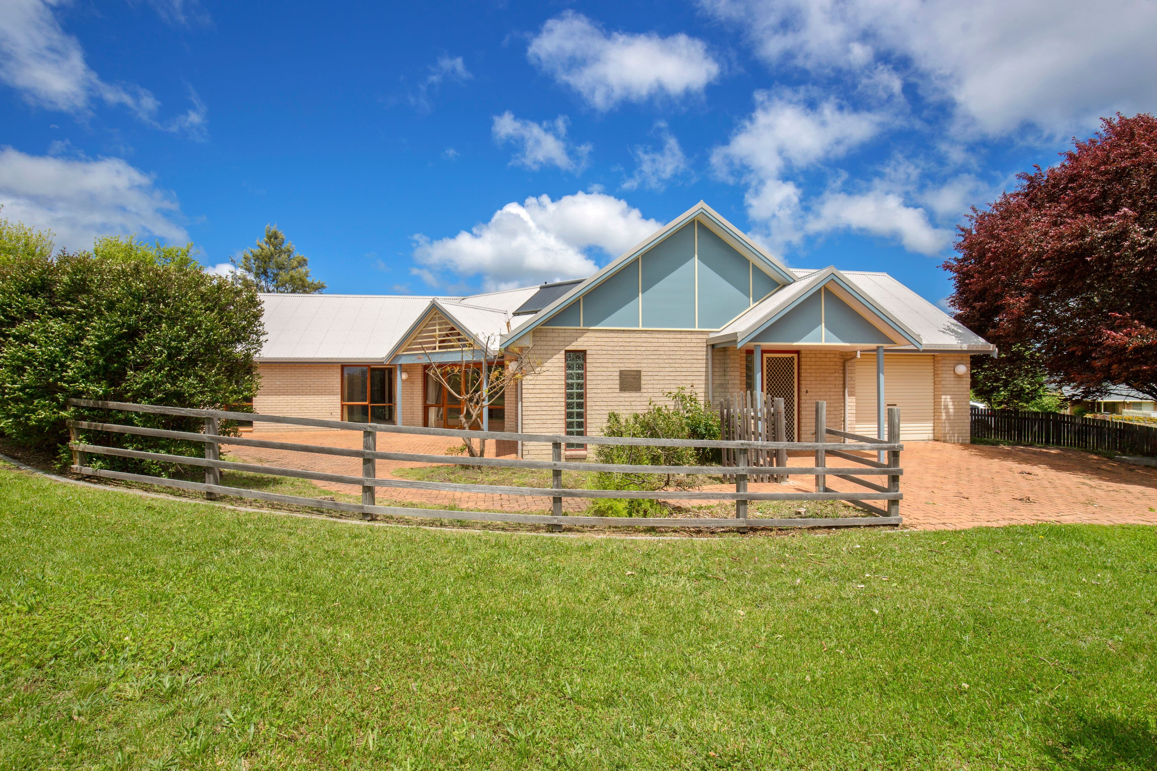 95 Fittler Close, Armidale NSW 2350, Armidale - Image 1