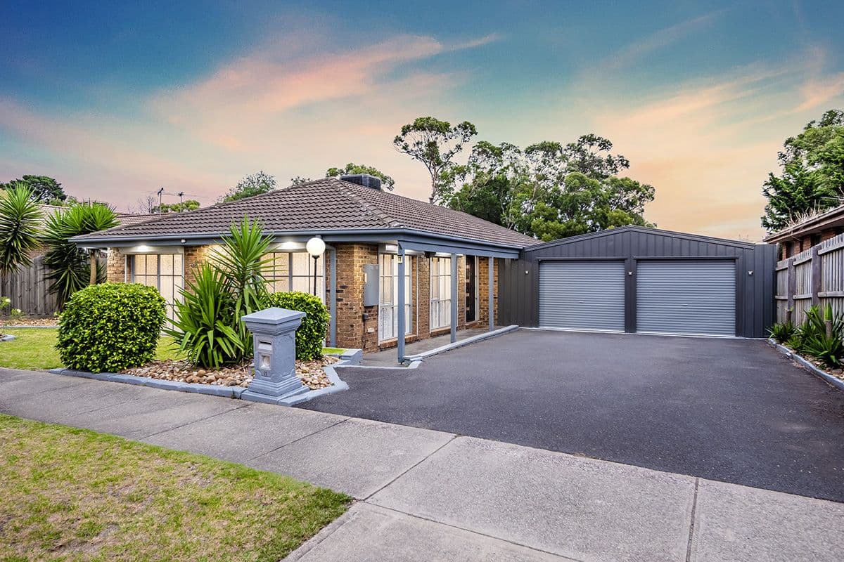 11 Horsfield Street, Cranbourne North VIC 3977, Cranbourne North - Image 1