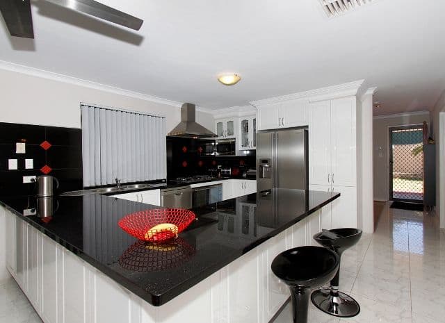41 Guadalupe Drive, BALLAJURA WA 6066, Ballajura - Thumbnail 3