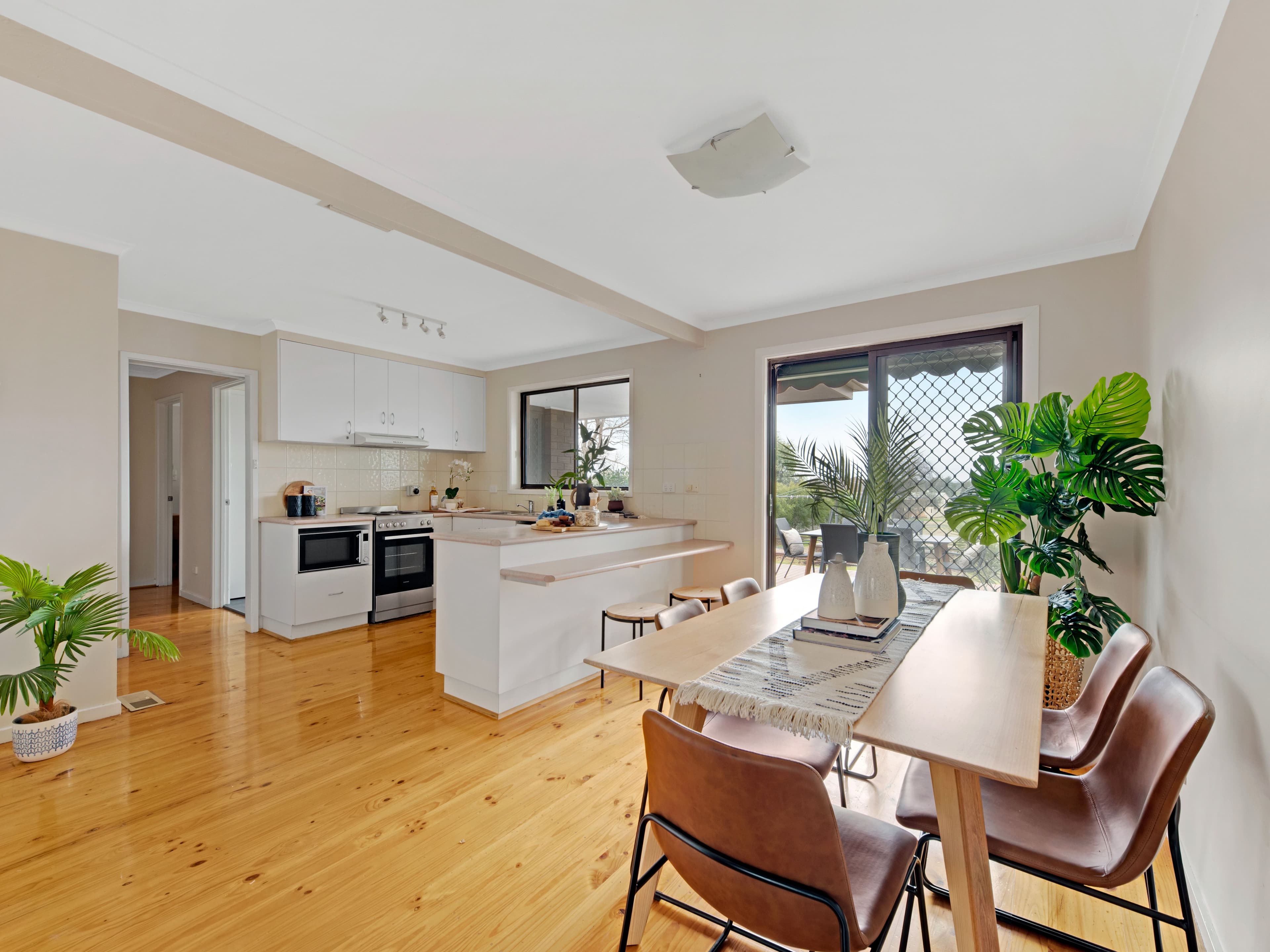 26 Anita Street, Redland Bay QLD 4165, Redland Bay - Thumbnail 6