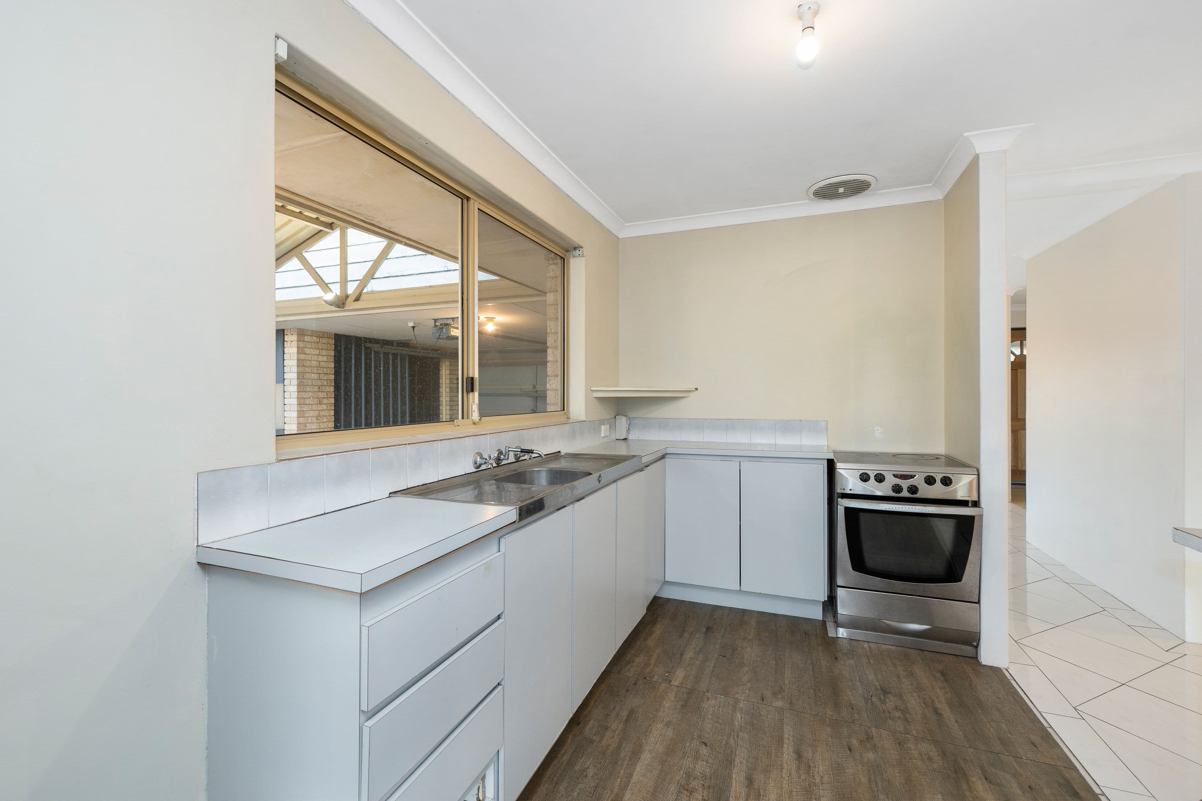 12 Wickling Drive, Beckenham WA 6107, Beckenham - Thumbnail 8