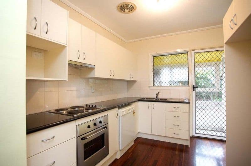 87 Abbeville Street, UPPER MOUNT GRAVATT QLD 4122, Upper Mount Gravatt - Thumbnail 3
