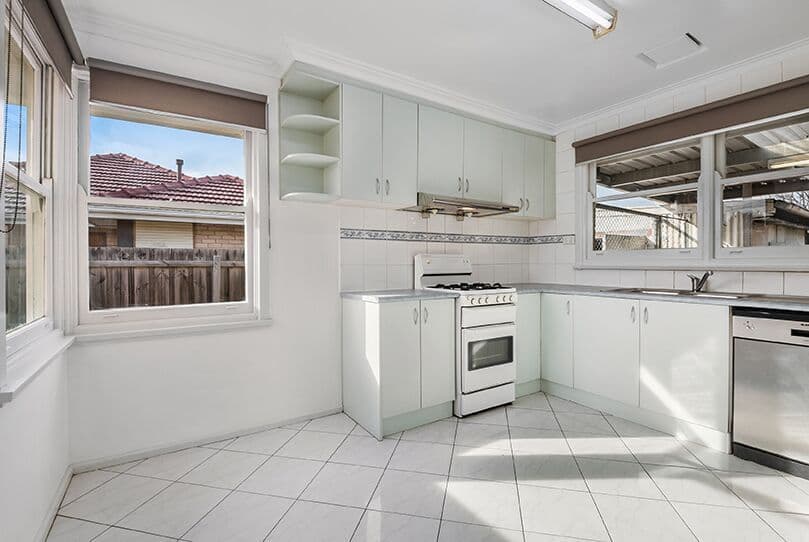 9 Crookston Road, Reservoir VIC 3073, Reservoir - Thumbnail 3