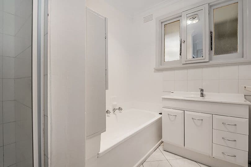 9 Crookston Road, Reservoir VIC 3073, Reservoir - Thumbnail 7