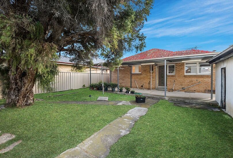 9 Crookston Road, Reservoir VIC 3073, Reservoir - Thumbnail 8