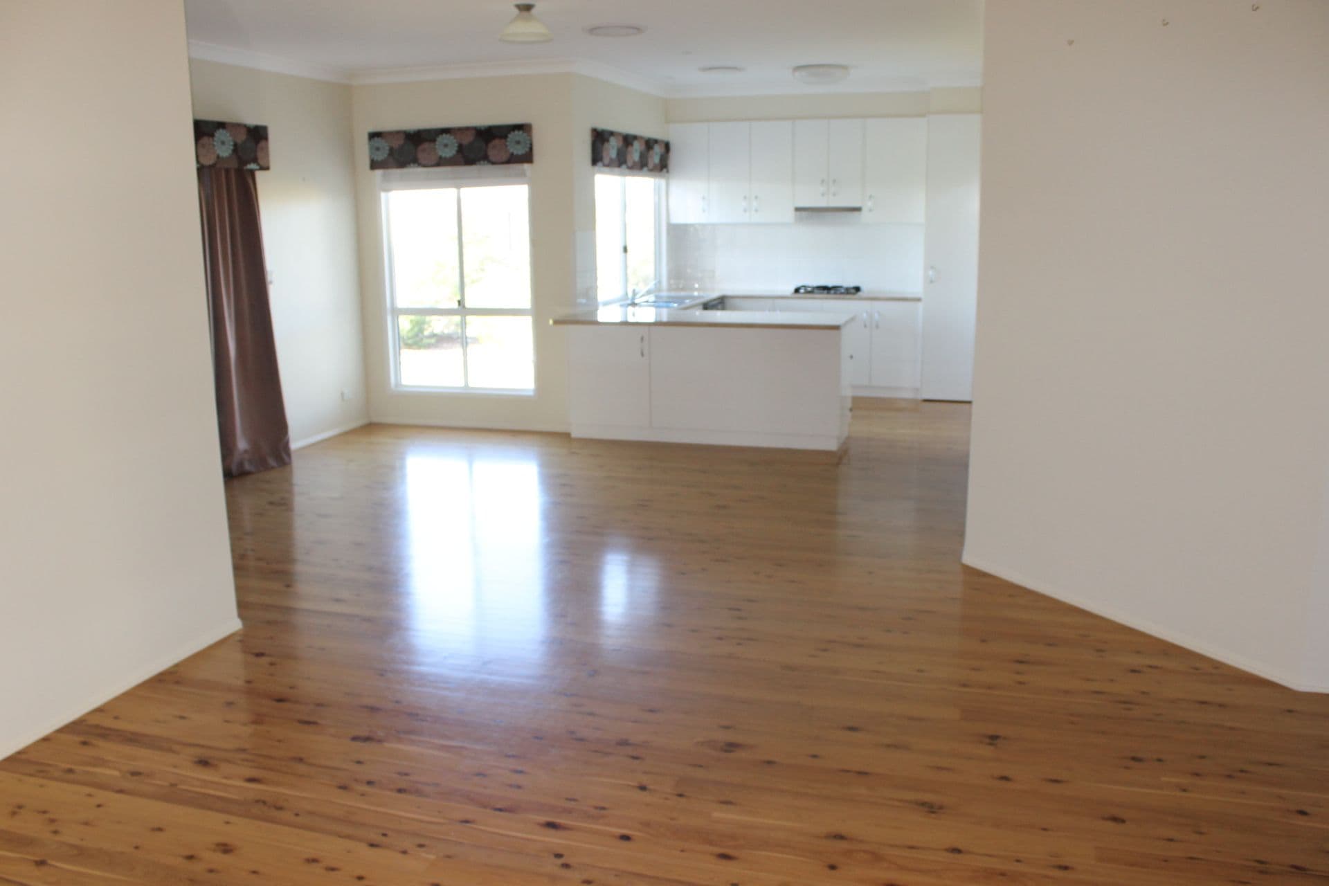 25 Diamond Drive, Dalby QLD 4405, Dalby - Thumbnail 2