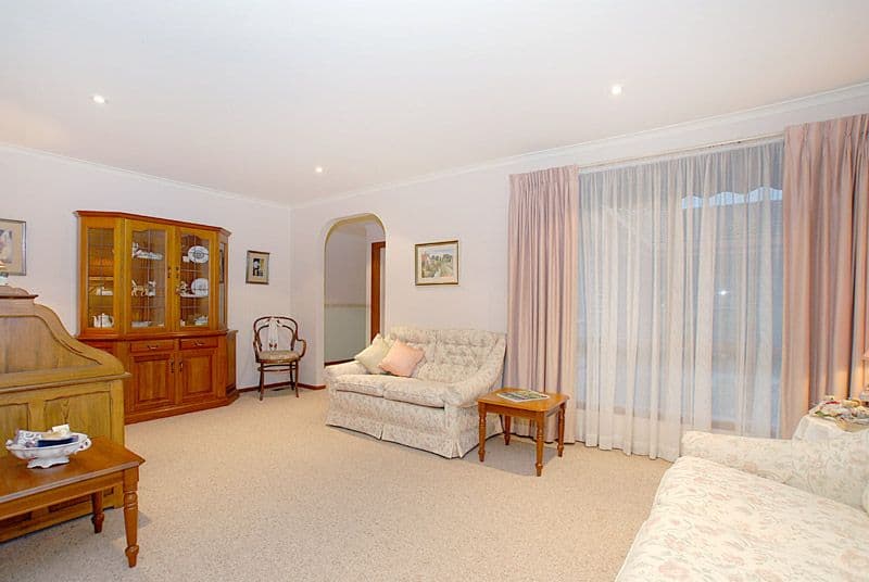 75  Yarra Road, CROYDON HILLS VIC 3136, Croydon Hills - Thumbnail 2