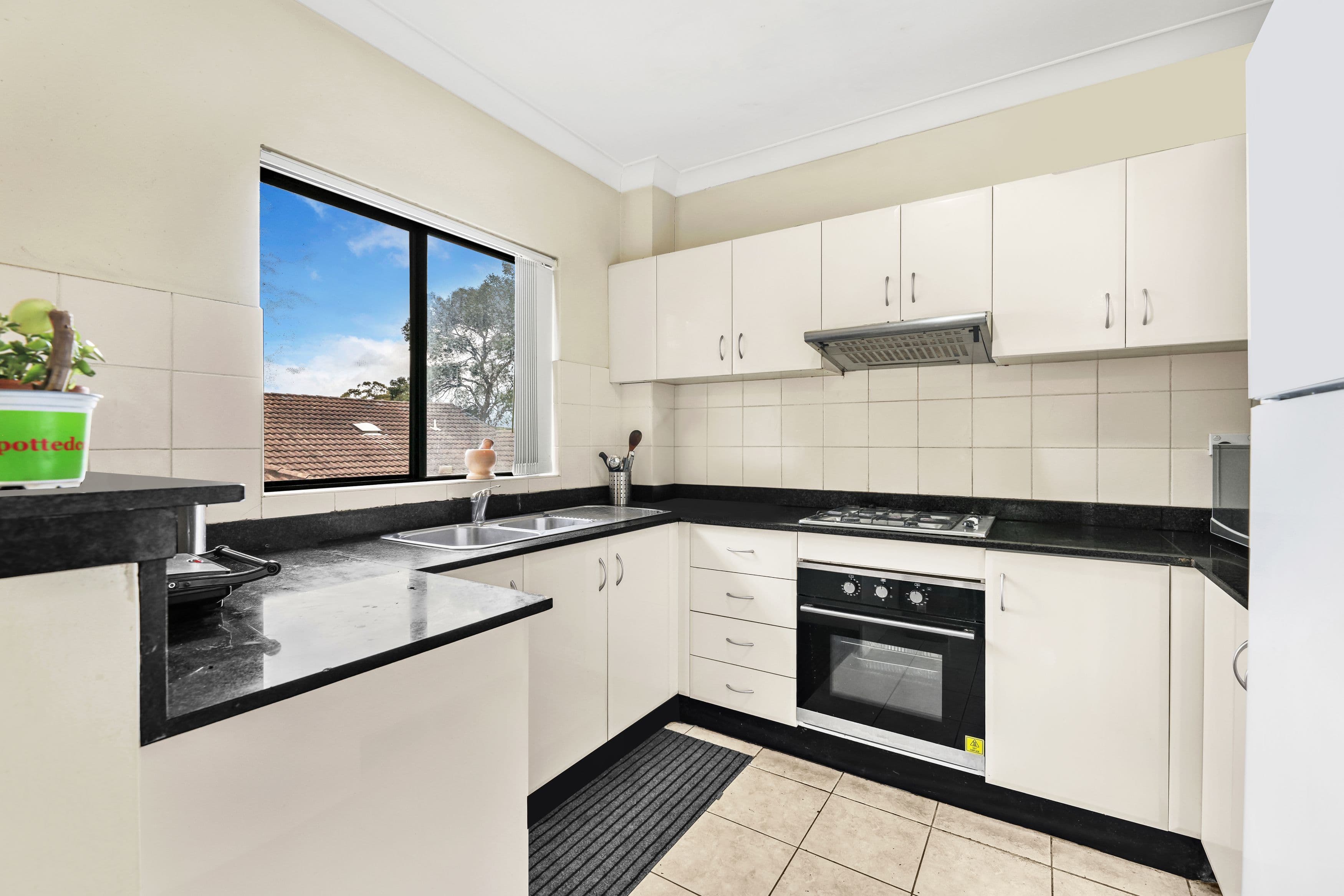 8-12 Alexandra Avenue, Westmead NSW 2145, Westmead - Thumbnail 3