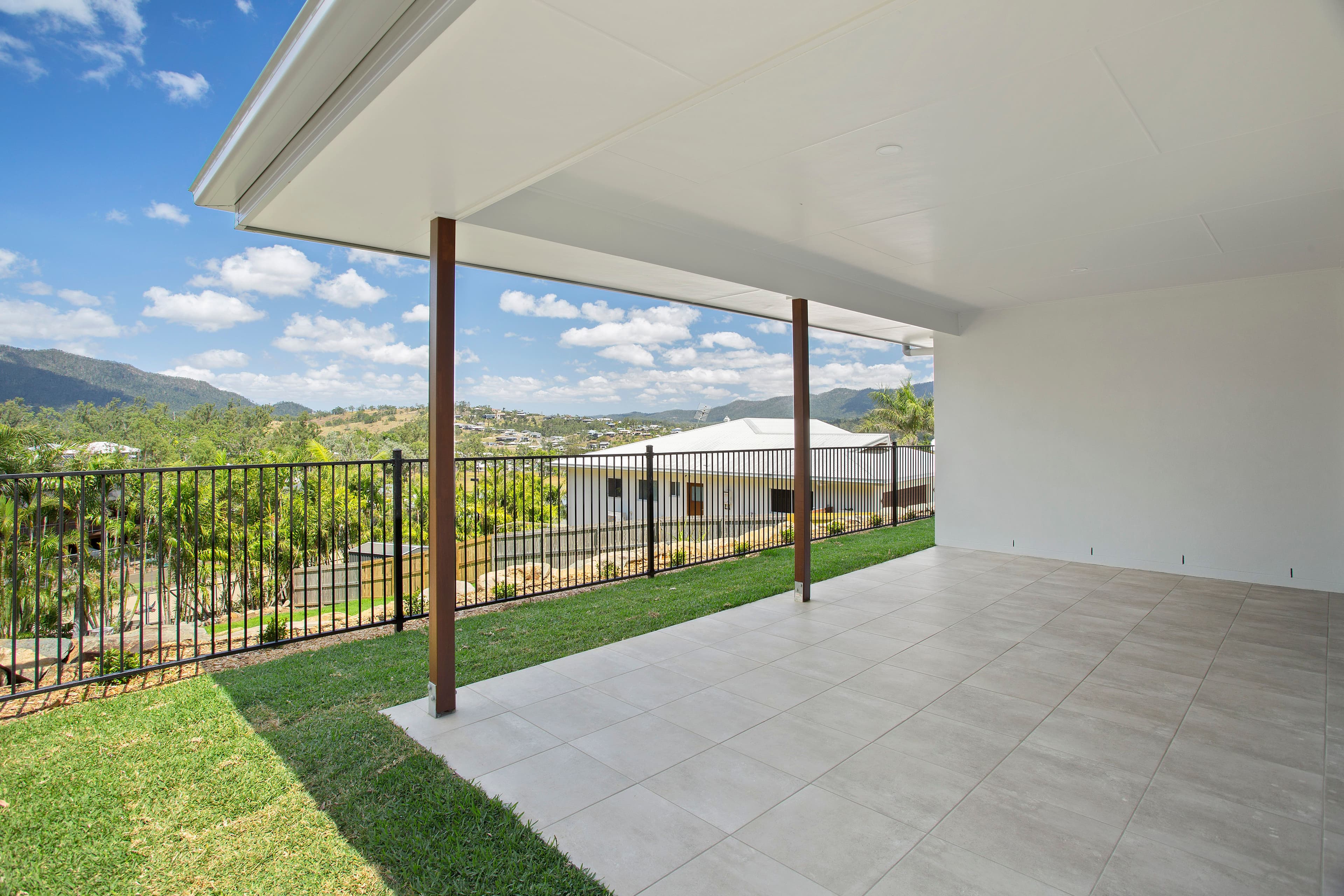 9 Johnswood Close, Cannonvale QLD 4802, Cannonvale - Thumbnail 2