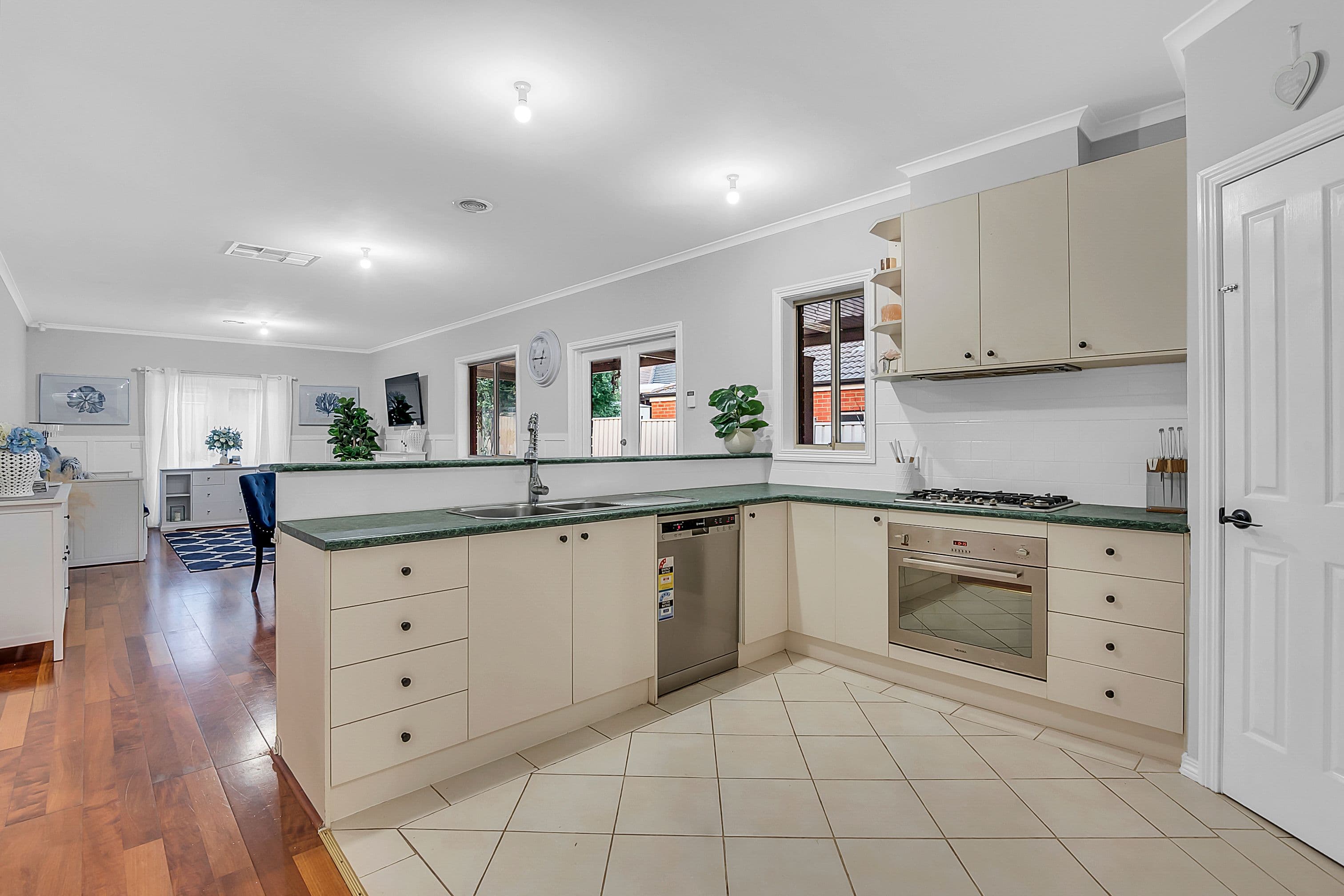 5 Deauville Green, Craigieburn VIC 3064, Craigieburn - Thumbnail 8