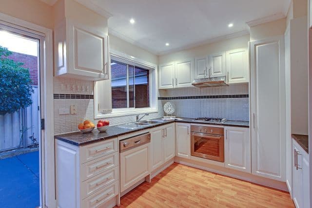 19 Fordham Road, Reservoir VIC 3073, Reservoir - Thumbnail 3