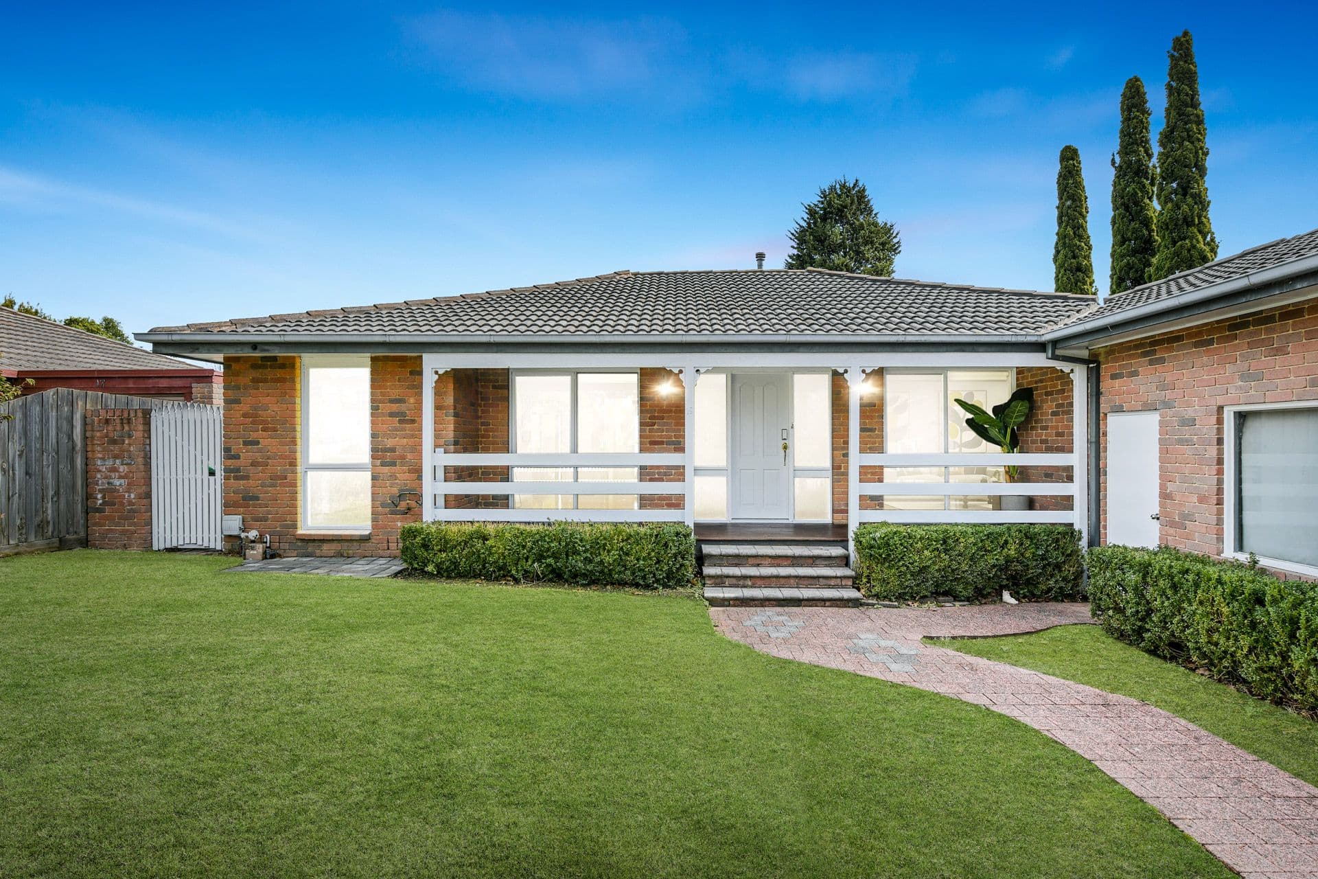 19 Mantung Crescent, Rowville VIC 3178, Rowville - Thumbnail 2
