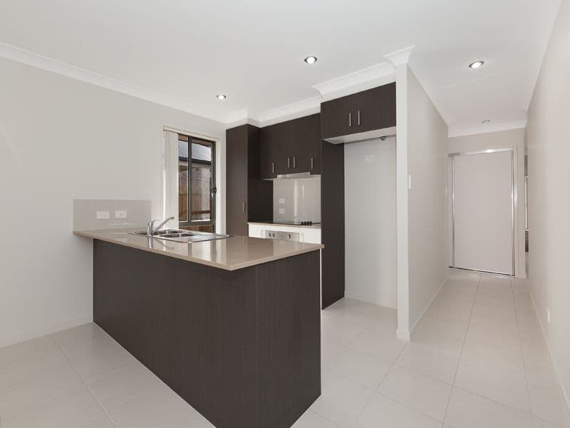 12 Walter Williams Crescent, Redbank Plains QLD 4301, Redbank Plains - Thumbnail 3