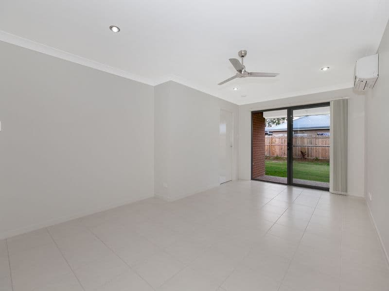 12 Walter Williams Crescent, Redbank Plains QLD 4301, Redbank Plains - Thumbnail 5