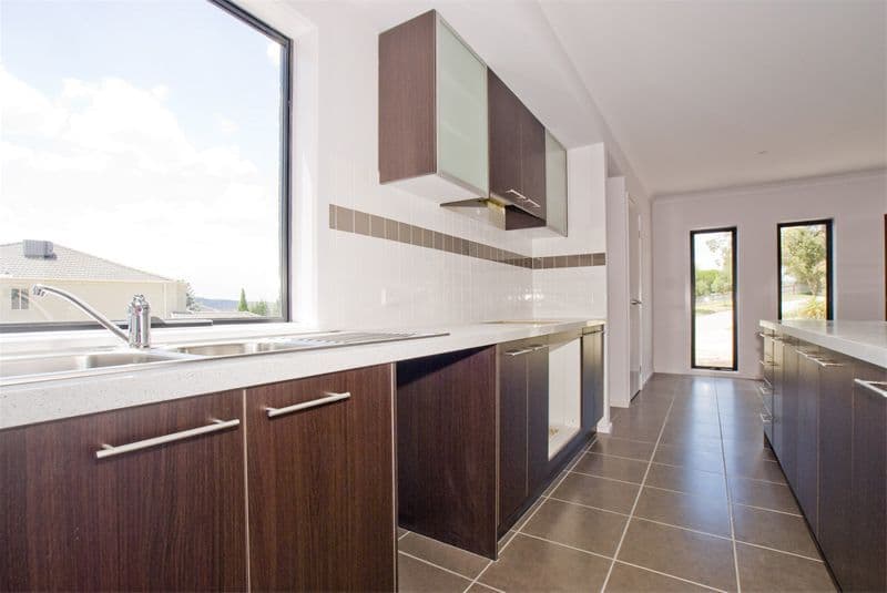19  Tornaros Avenue, PENRITH, Penrith - Thumbnail 2