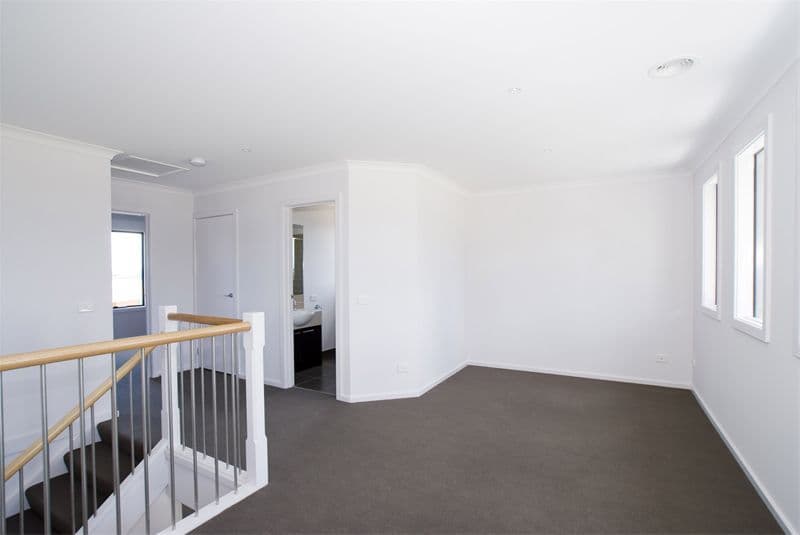 19  Tornaros Avenue, PENRITH, Penrith - Thumbnail 8