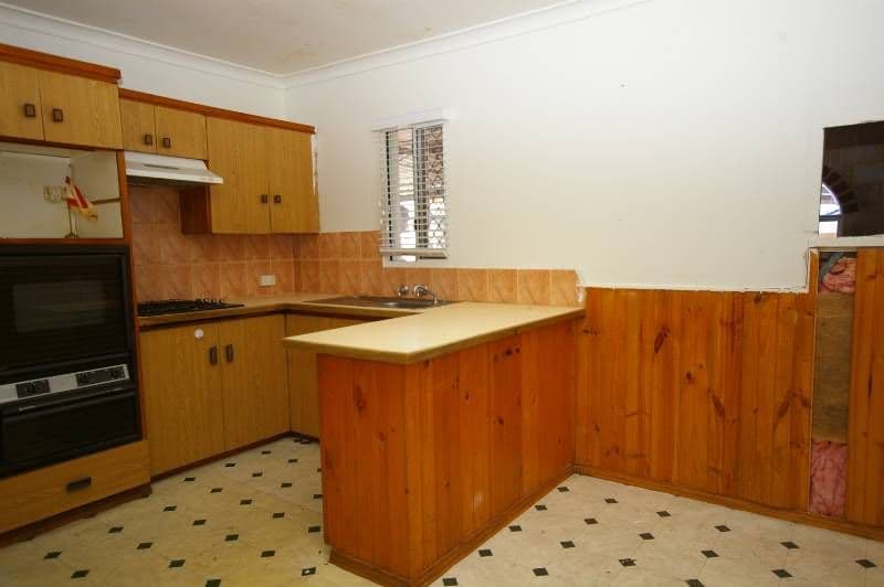 23 Tendring Way, GIRRAWHEEN WA 6064, Girrawheen - Thumbnail 2