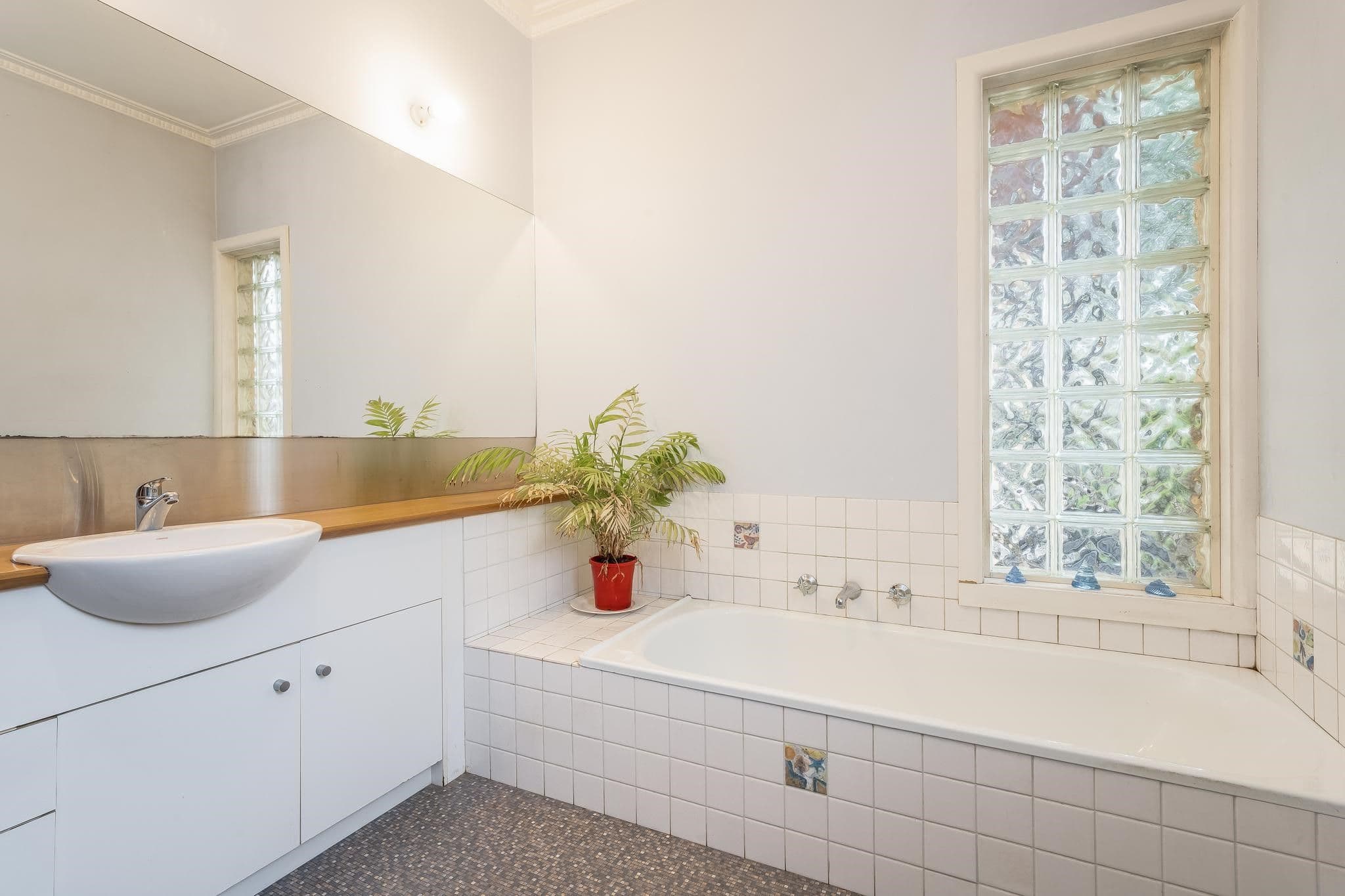 27 Roberts Road, Belmont VIC 3216, Belmont - Thumbnail 4