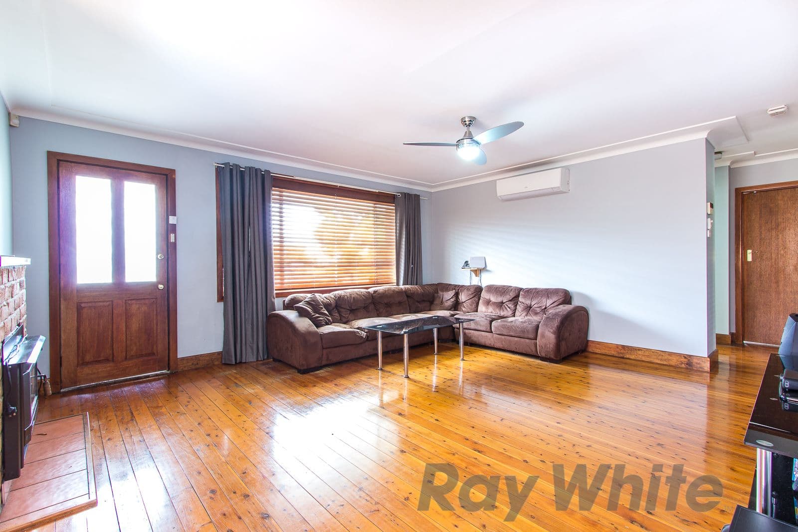 28 Leicester Avenue, Belmont North - Thumbnail 3