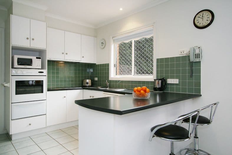 11 Farm Road, COBURG VIC 3058, Coburg - Thumbnail 2