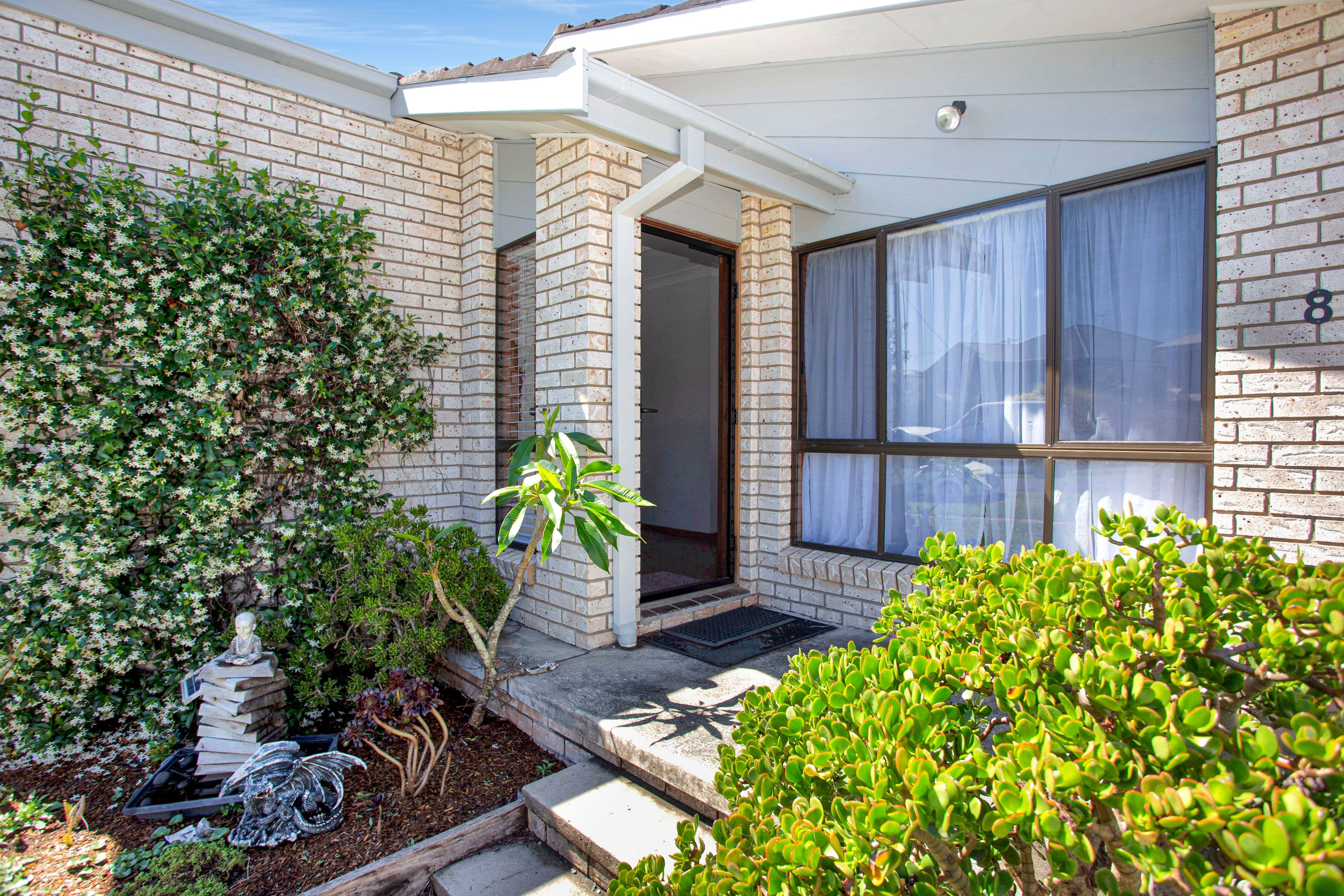 8 Coupland Avenue, Tea Gardens NSW 2324, Tea Gardens - Thumbnail 2