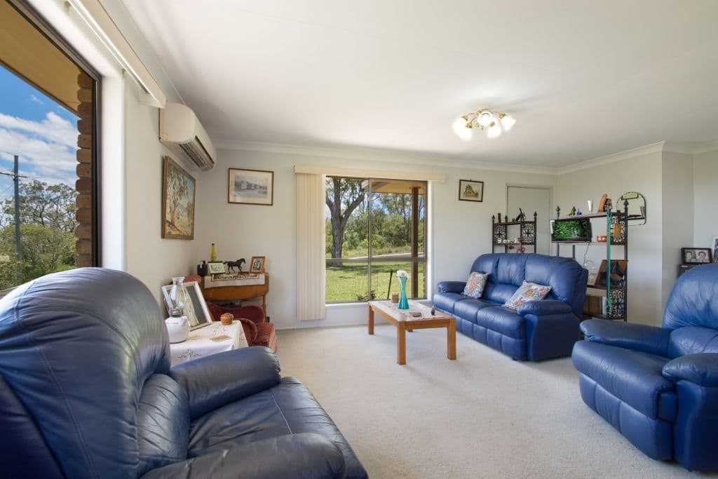 97 Vale Road, Glencoe QLD 4352, Glencoe - Thumbnail 2
