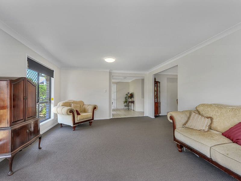 8 Pinehurst Court, Albany Creek QLD 4035, Albany Creek - Thumbnail 3