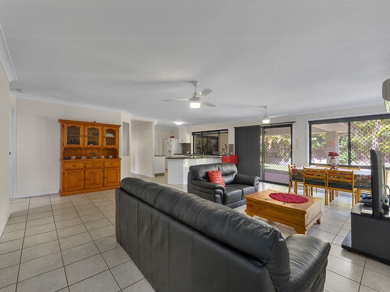 8 Pinehurst Court, Albany Creek QLD 4035, Albany Creek - Thumbnail 6