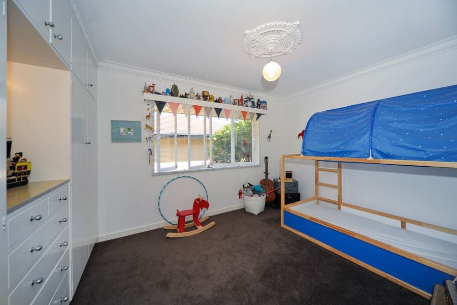 828 Waterworks Road, THE GAP QLD 4061, The Gap - Thumbnail 8