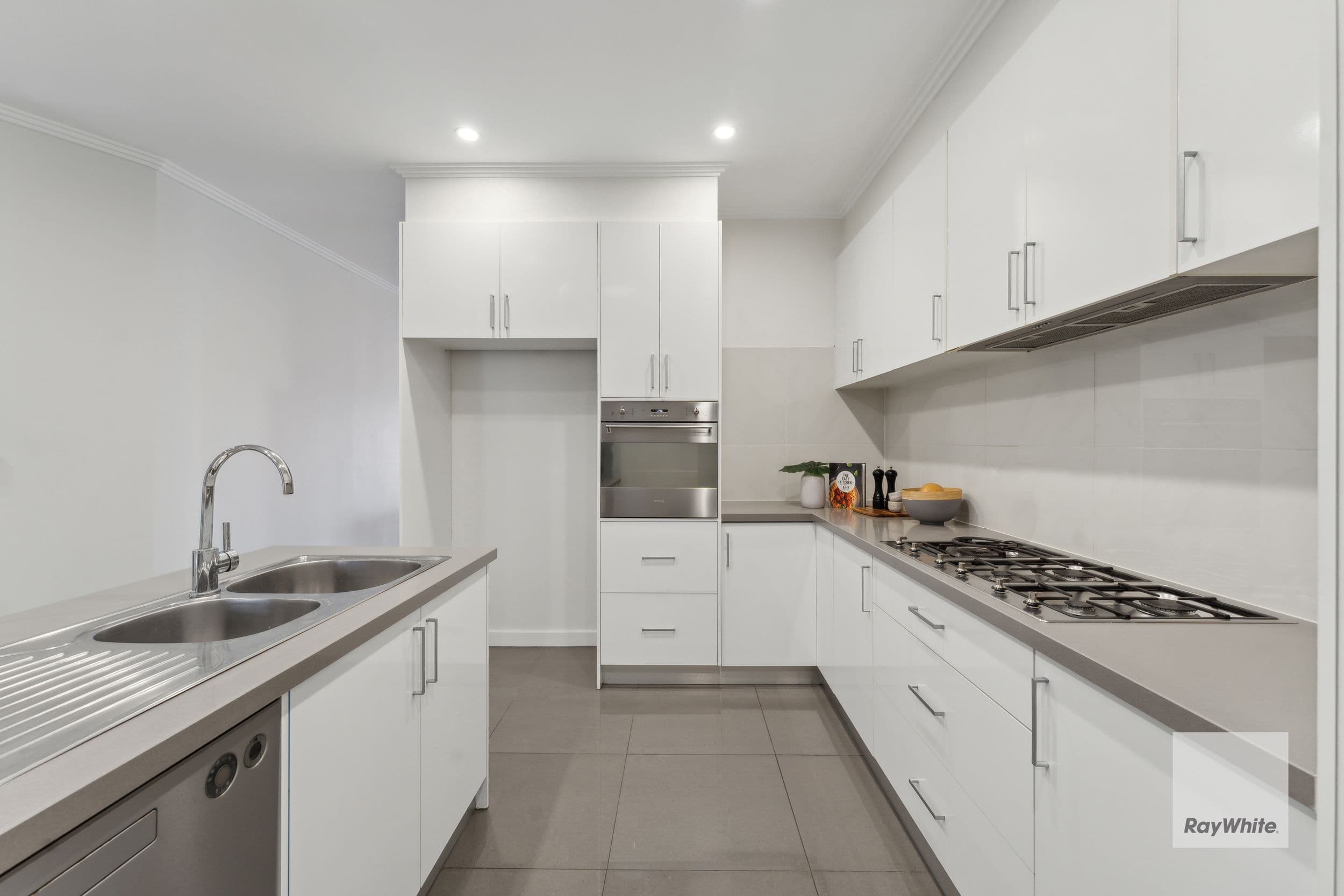 17 Rutherglen Way, Taylors Lakes VIC 3038, Taylors Lakes - Thumbnail 5