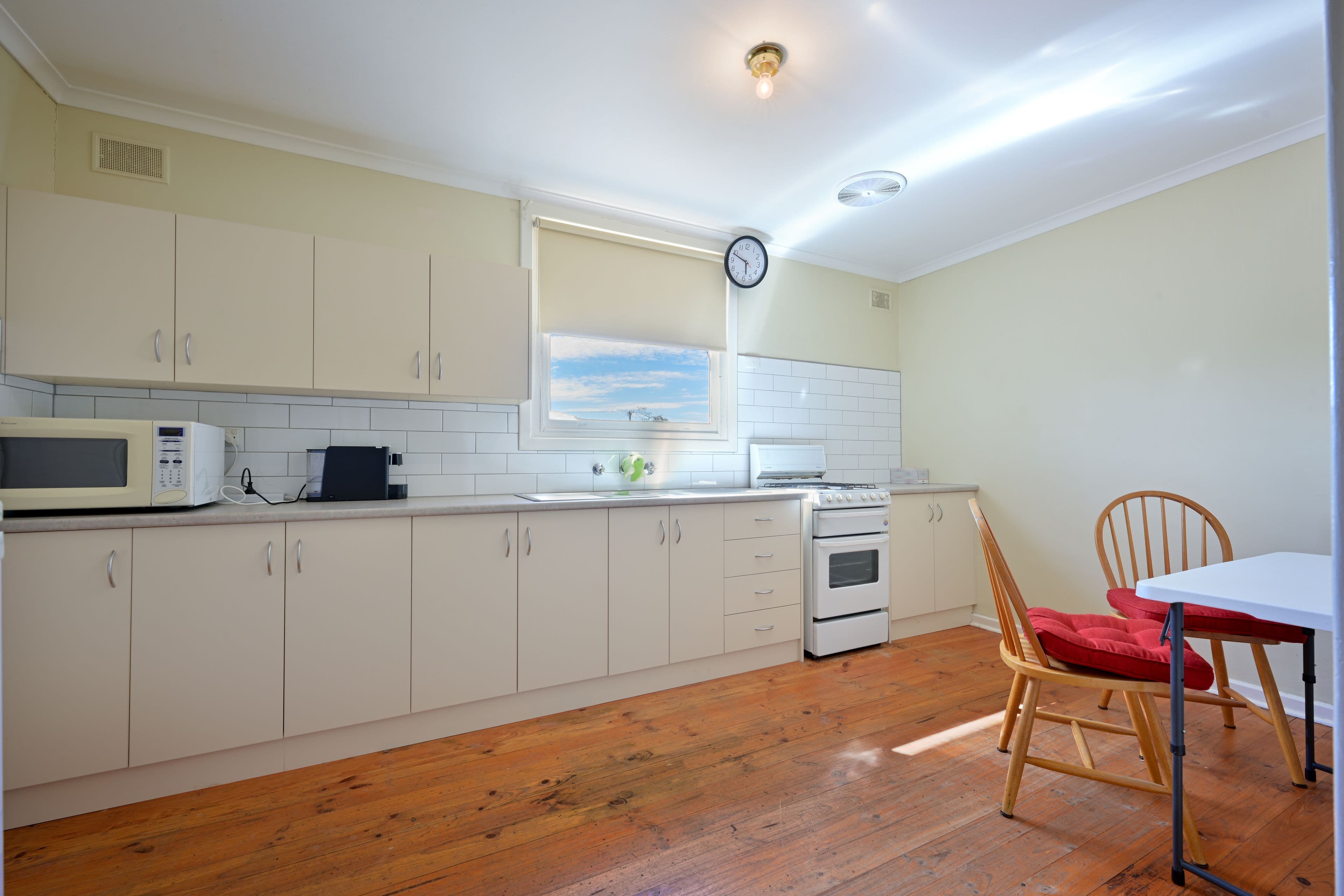 12 Thomas Street, Whyalla Stuart SA 5608, Whyalla Stuart - Thumbnail 4