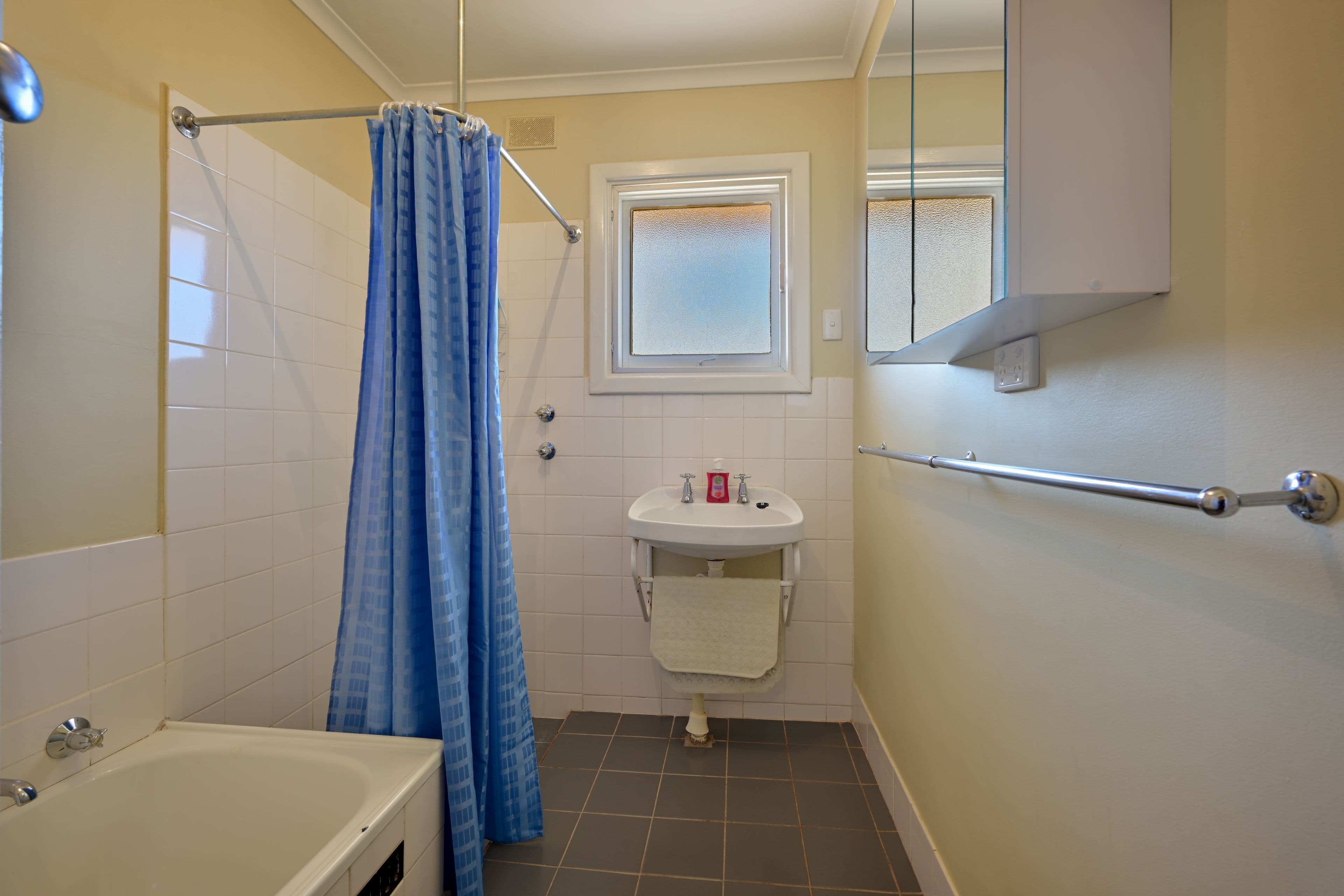 12 Thomas Street, Whyalla Stuart SA 5608, Whyalla Stuart - Thumbnail 7